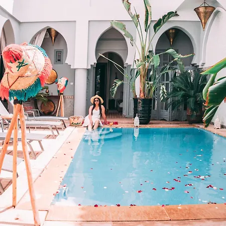 Riad Shemsi Piscine & Rooftop-3